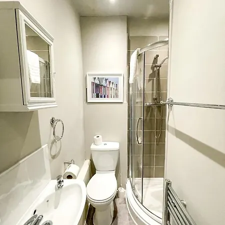 Charming 3 Bed In Old Town * Эдинбург