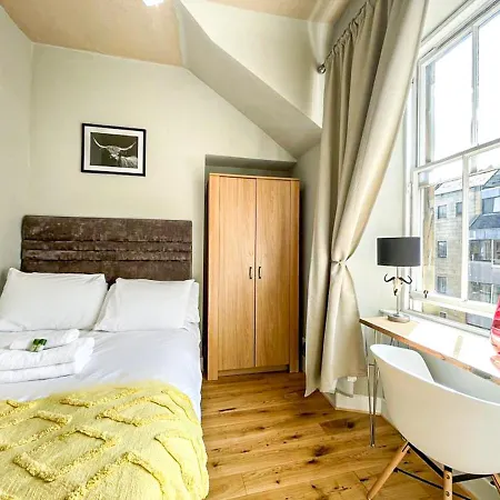 Charming 3 Bed In Old Town