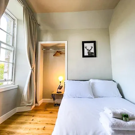 Апартаменты Charming 3 Bed In Old Town Эдинбург