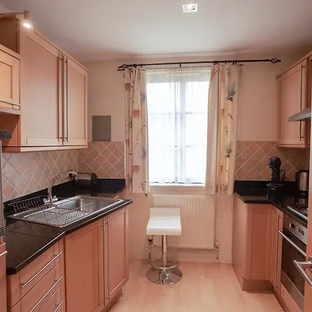 Apartamento Picturesque Townhouse, Cobbled Street, With Garage Edimburgo