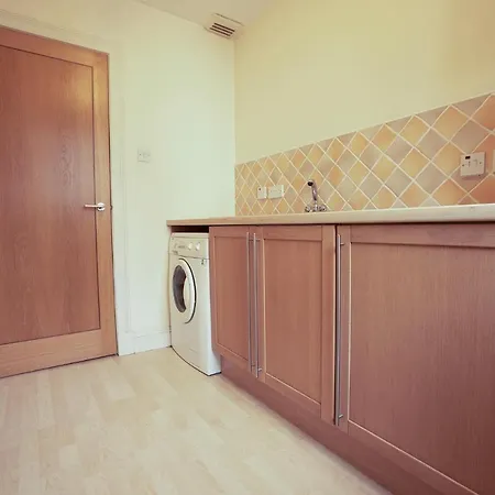 Apartamento Picturesque Townhouse, Cobbled Street, With Garage