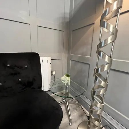 Appartement Pass The Keys Stylish 2 Beds Flat In Historic Victorian Building Édimbourg