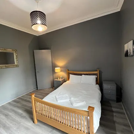 Pass The Keys Stylish 2 Beds Flat In Historic Victorian Building Édimbourg