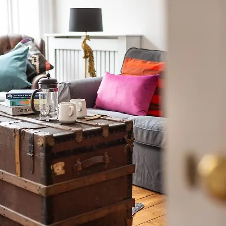 Apartment Lovely 3bd On The Royal Mile Edinburgh