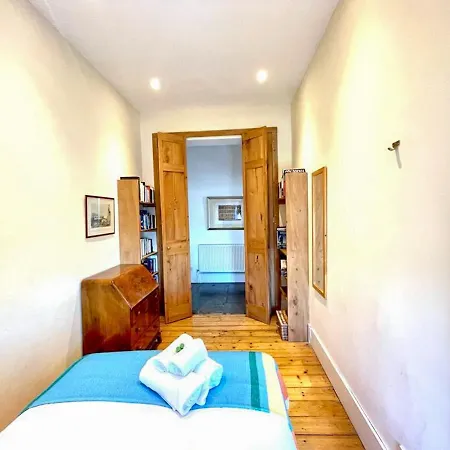 Appartement Incredible St Andrew's Sq - 2 Bed In The Sky Édimbourg