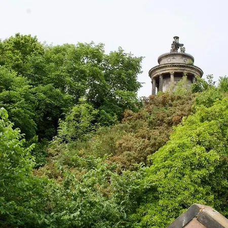 Apartment 2 Bedroom Flat With Spectacular Views Edinburgh