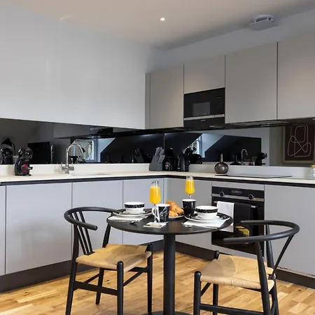 Apartment Dragon Luxury Serviced At Alva Street