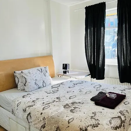 Fabulous 1bed 1bath Ground Floor Shared ,only Double Appartement *