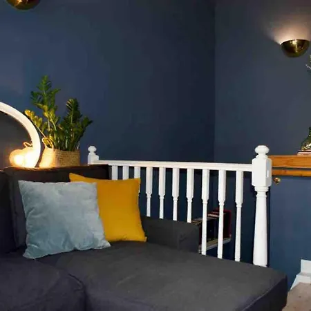 Cozy 1 Bedroom Near The Centre Holiday home