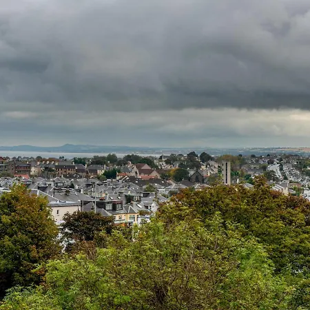 Pass The Keys Beautiful 2-Bd Penthouse With Amazing Views Appartement Édimbourg