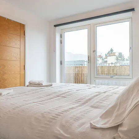 Pass The Keys Beautiful 2-Bd Penthouse With Amazing Views Appartement *