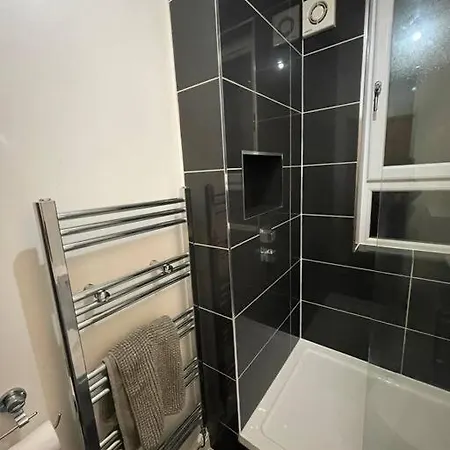 Lovely Three Bedroom Upper Ferienhaus *
