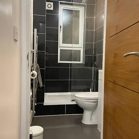 Lovely Three Bedroom Upper *