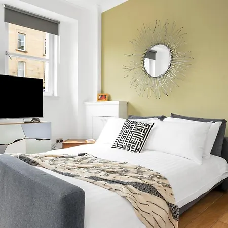 Cozy With Character Lovely Apartment Edinburgh