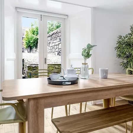 Ferienhaus Cozy With Character Large 2 Bedroom Main Door With Garden *