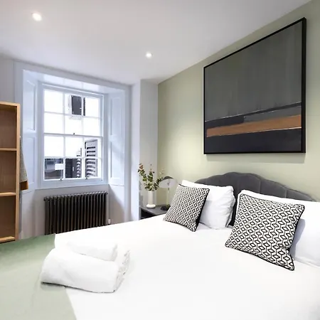 Dragon Luxury Serviced At Alva Street