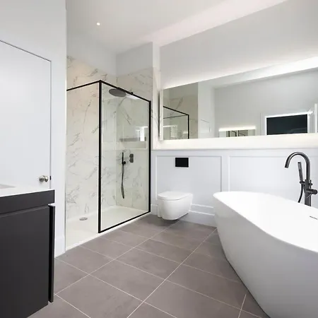 Appartamento Dragon Luxury Serviced At Alva Street Edimburgo