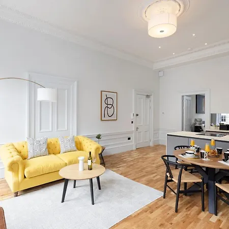 Dragon Luxury Serviced At Alva Street * Edinburgh