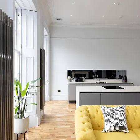 Dragon Luxury Serviced At Alva Street אדינבורו