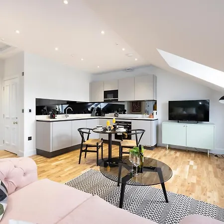 Apartment Dragon Luxury Serviced At Alva Street *