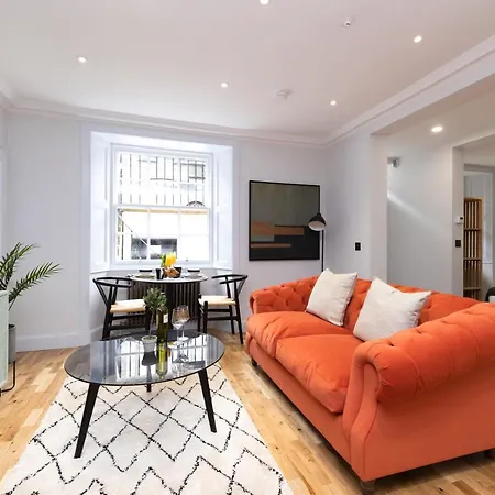 Appartamento Dragon Luxury Serviced At Alva Street Edimburgo
