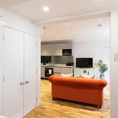 Dragon Luxury Serviced At Alva Street Apartment