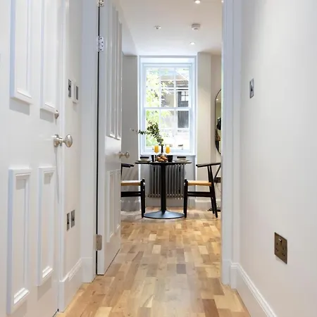 Apartment Dragon Luxury Serviced At Alva Street