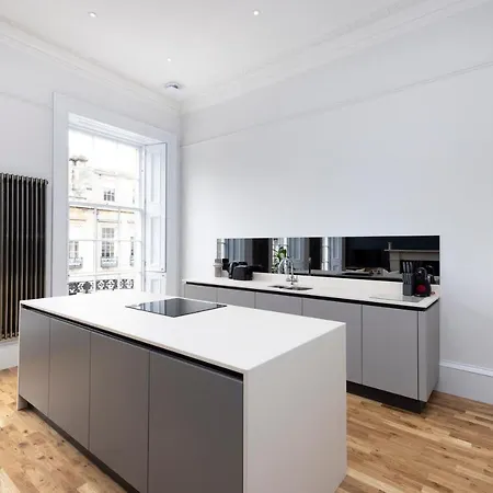 Apartment Dragon Luxury Serviced At Alva Street