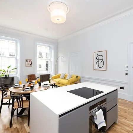 Dragon Luxury Serviced At Alva Street