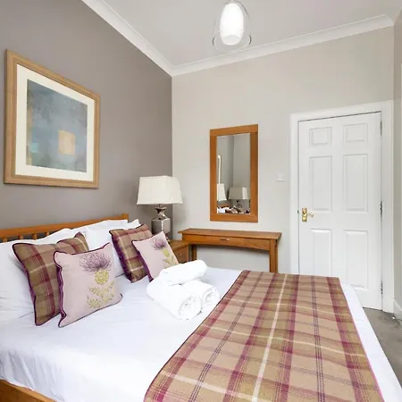 Altido West Nicolson Street * Edinburgh