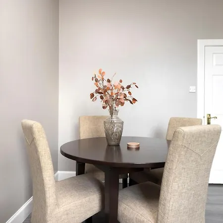 Apartment Altido West Nicolson Street