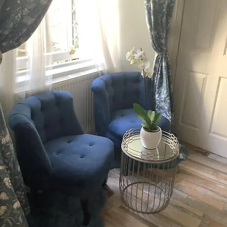 Guest house A In The City - West