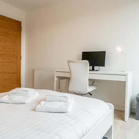 Pass The Keys Beautiful 2-Bd Penthouse With Amazing Views Appartement