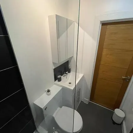 Lovely Three Bedroom Upper Ferienhaus Edinburgh