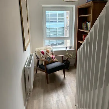Holyrood Duplex 3- Bedrooms