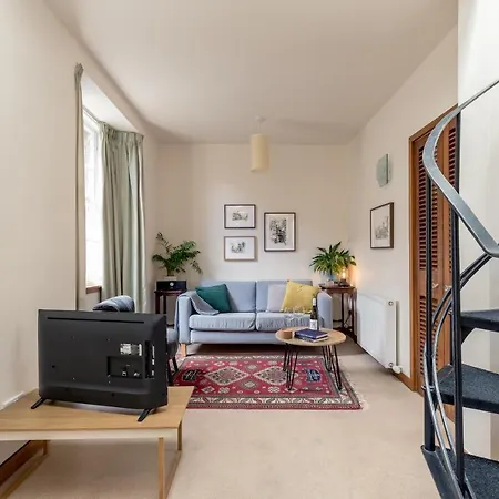 Joivy Charming Mews Flat Near The Dean Bridge * Edinburgh