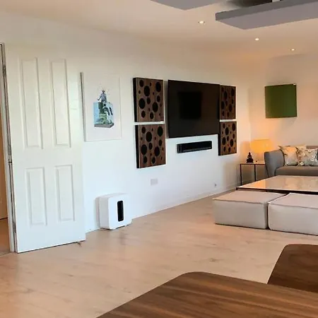 Beautiful Modern Sea-side In The Apartmán Edinburgh