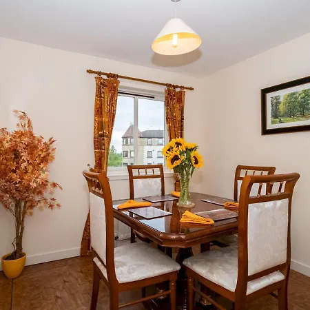Pass The Keys Chic 2bed Flat With Stunning Views And Free Parking 爱丁堡