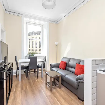 Altido Charming Flat Near Centre * Edinburgh