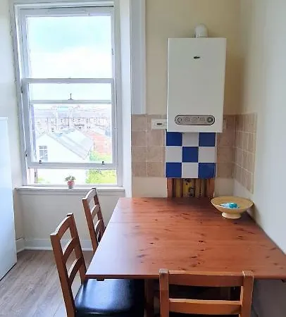 Spacious City Centre Double Ensuite Room Guest house *