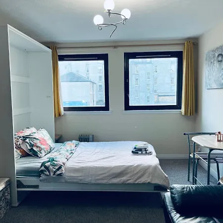 Lovely 1bed Serviced In Heart Of Apartamento *
