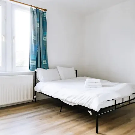 Peaceful 2 Bedroom In Prestonfield With Arthurs Seat Views *
