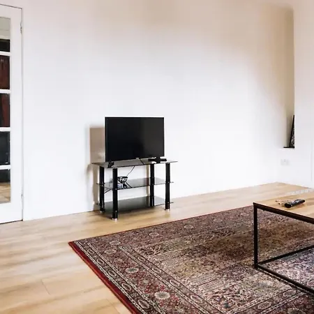 Peaceful 2 Bedroom In Prestonfield With Arthurs Seat Views Apartment Edinburgh