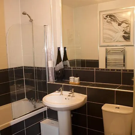 Apartment Lovely 1 Bed Flat In Stockbridge, Near Edinburghs Centre
