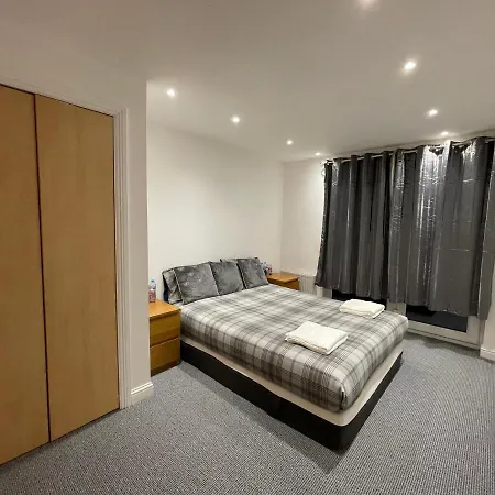 The Shore Tower Place * 에든버러