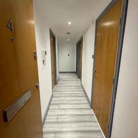 The Shore Tower Place إدنبرة