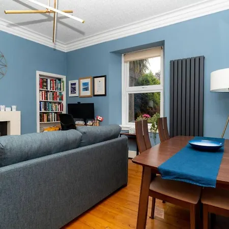 Lovely 1 Bedroom Townhouse In Leith With Garden * Edinburgh