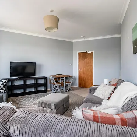 The Amazing Learmonth Court Near Stockbridge 3 Bedrooms Apartment