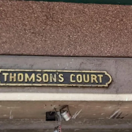 3 Bedrooms Flat In Central Old Town , Grassmarket Heart Of Flat Sleeps 6 , Eh1 * Edinburgh