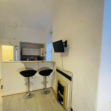 Flat West Toll Cross *